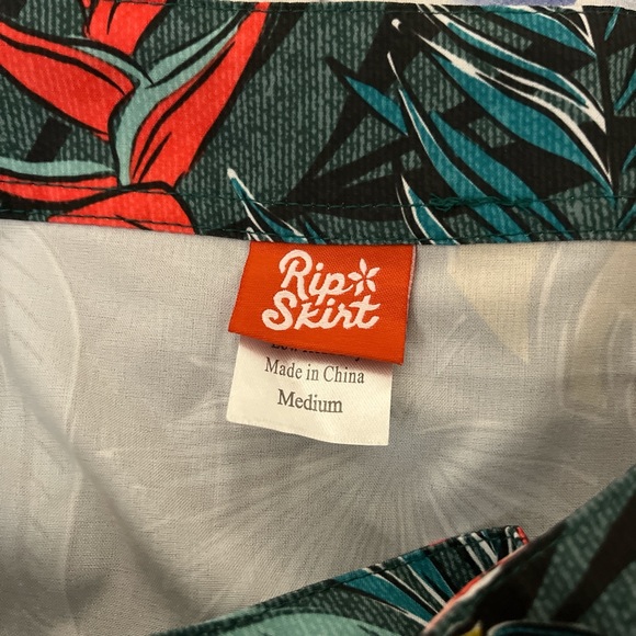 Ripskirt Hawaii Vibrant Floral Mini Skirt - Picture 2 of 5